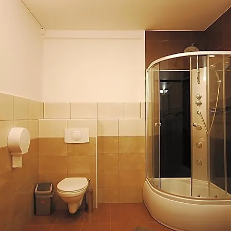 Hipnotic Panzió *