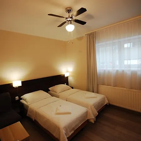 Hipnotic Bed & Breakfast *